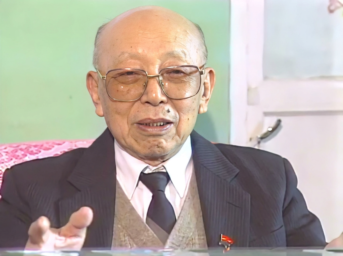 Intestine cancer survivor story: Mr. Meng Ya Shu of China recovered within a year with Tian Xian Liquid.