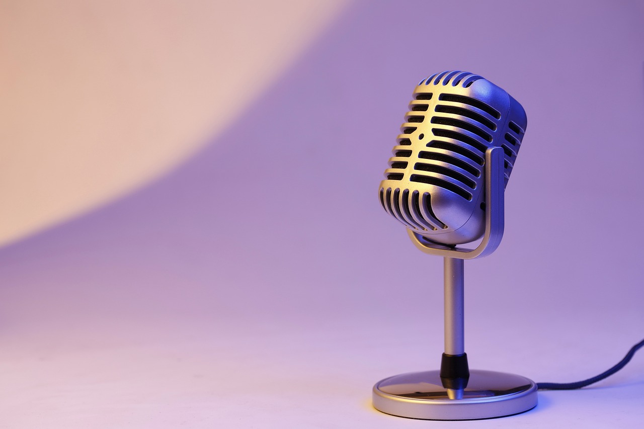 Lung Cancer Survivor Story: I Recovered My Voice in a Month Lung cancer survivor story: a patient recovered his voice in a month with Tian Xian Liquid.